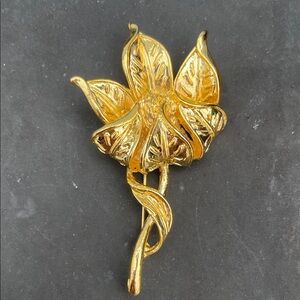 Gold Floral Brooch